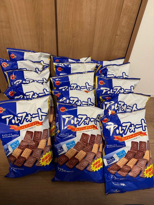 Costco 現貨：Bourbon 牛奶朱古力+ 朱古力餅（大容量775g) (特惠區價錢：$100）