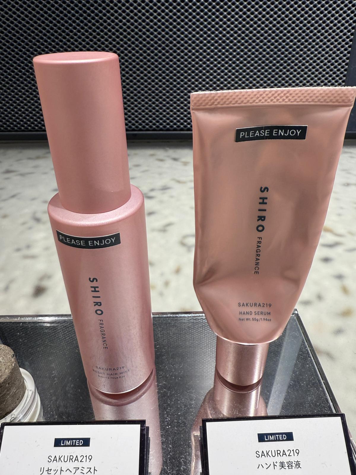 Shiro （2 月13 日發行：數量限定）Sakura 219 
Hair mist - (80ml)