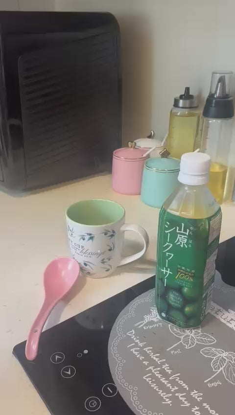 沖縄山原產 ：（原個連皮榨汁）100%香檬汁 （每枝500ml) 1:10 沖水飲用